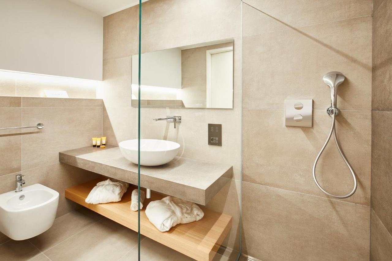 Nodo Hotel Кодроїпо Екстер'єр фото