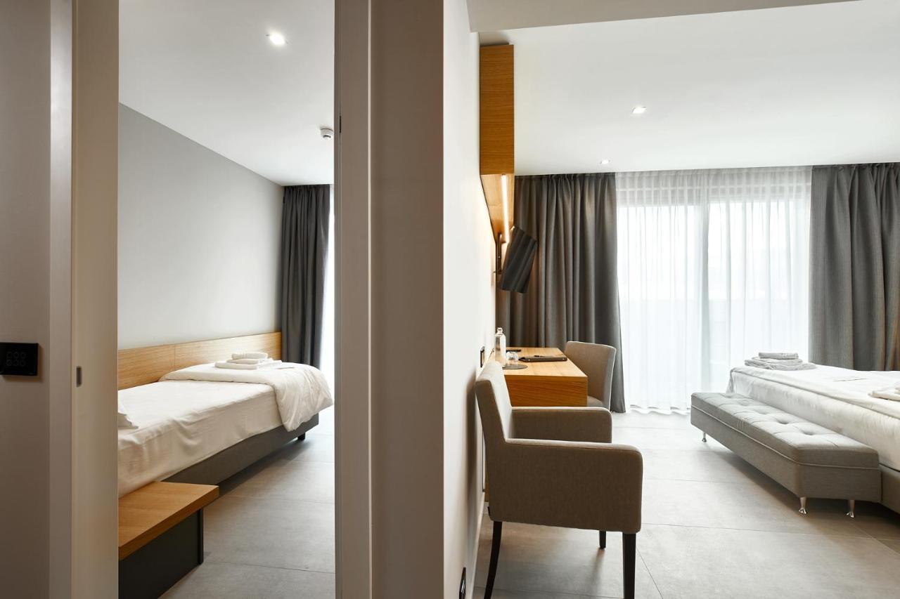 Nodo Hotel Кодроїпо Екстер'єр фото